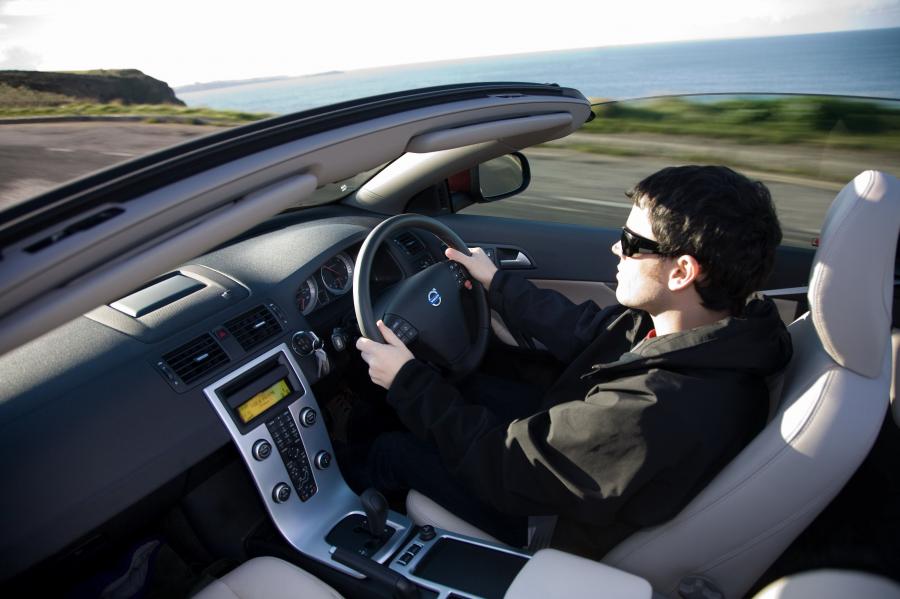  Volvo C70 2010 года  (фото 20 из 51)